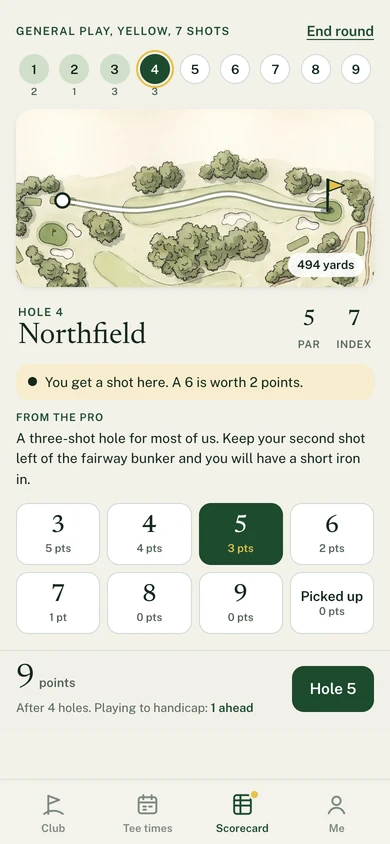 The app scorecard on hole 4, showing points for each score